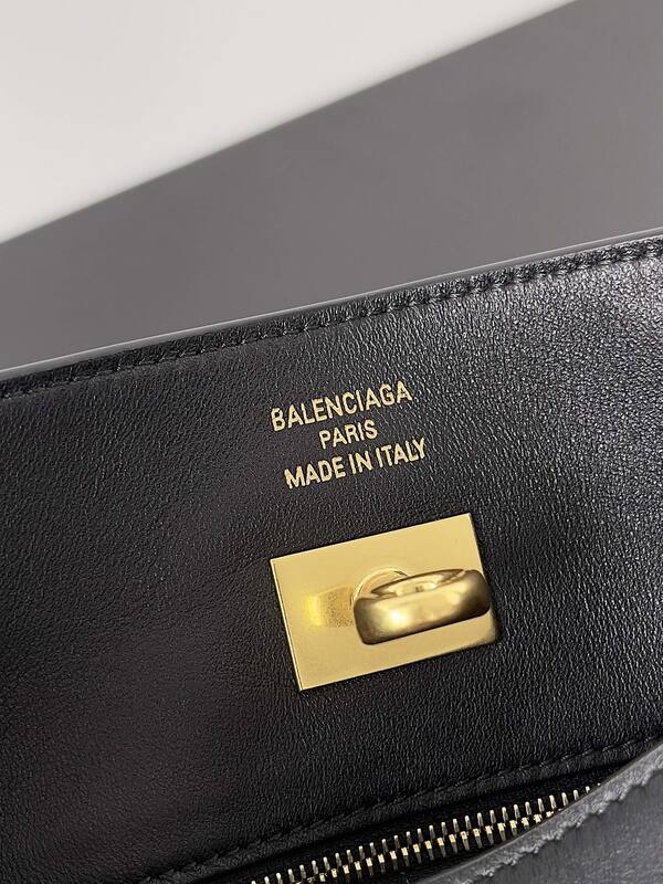 Balenciaga Black shoulder bag — Top Quality Replica