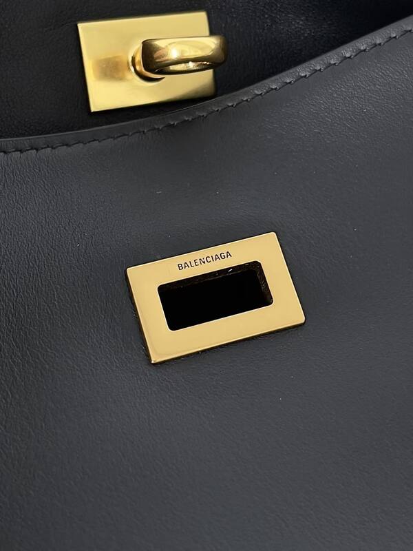 Balenciaga Black shoulder bag — Top Quality Replica