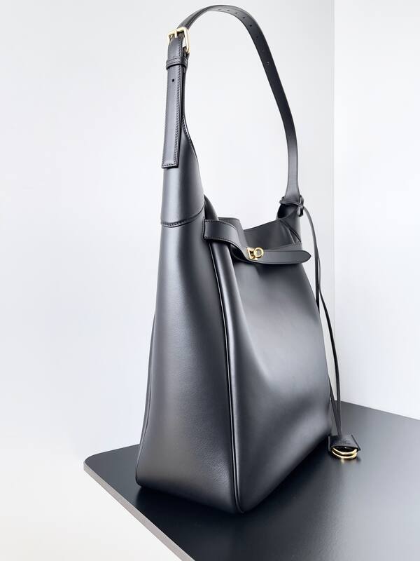 Balenciaga Black 40x30x16cm shoulder bag — Top Quality Replica
