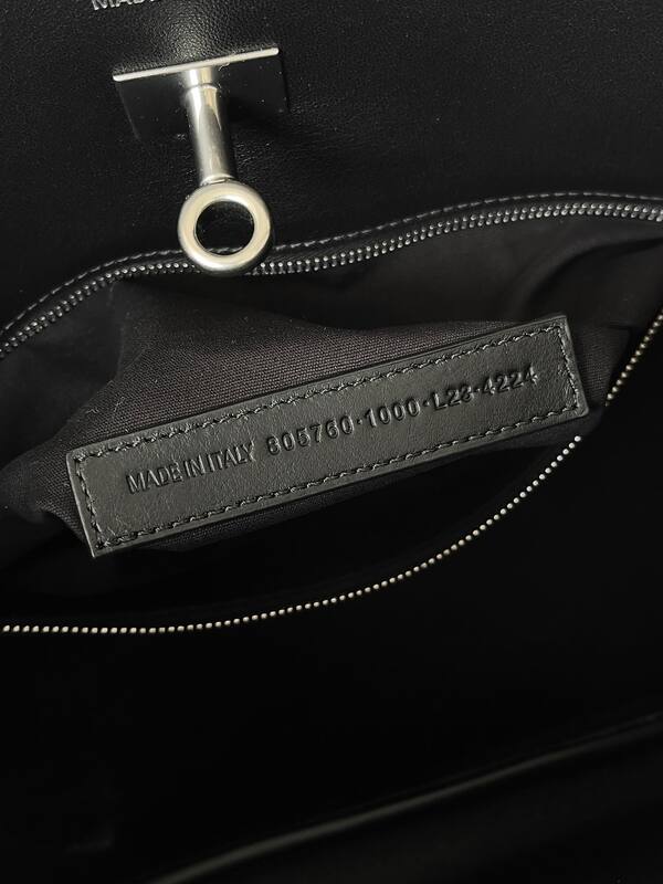 Balenciaga Black 30x22x12cm shoulder bag — Premium Replica