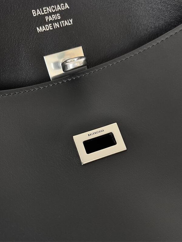 Balenciaga Black 30x22x12cm shoulder bag — Premium Replica