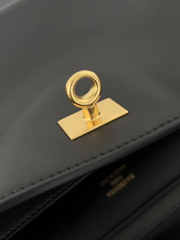 Balenciaga Black 30x22x12cm shoulder bag — Premium Replica