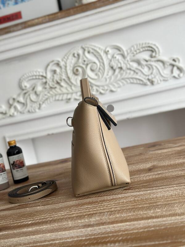 Hermes Hermes bag Beige mini crossbody — Premium Replica