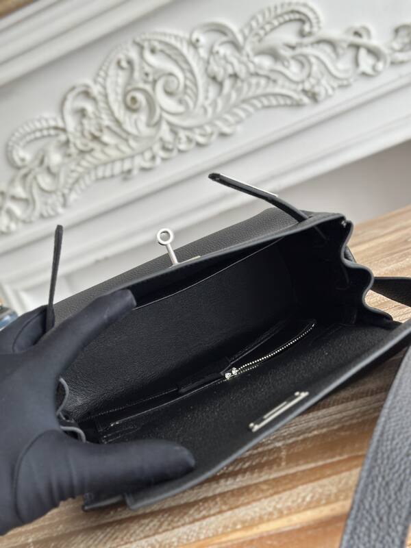 Hermes Kelly Messenger Black Togo crossbody — Top Quality Replica