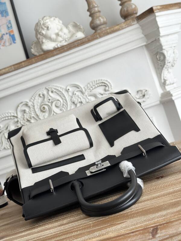 Hermes HAC 40 Cargo Black and Beige 40 work — Top Quality Replica