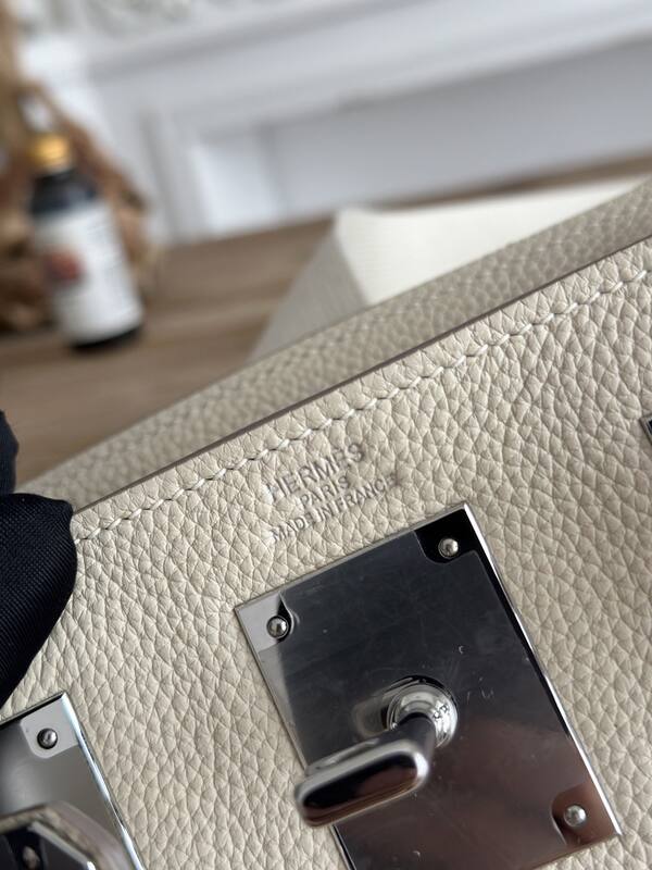Hermes Milkshake White crossbody — AAA Quality Replica