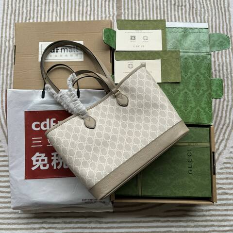 Gucci Beige GG canvas tote 1 1 Replica