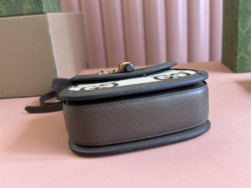 Gucci Bamboo 686864 GG Supreme beige and brown crossbody — Premium Replica