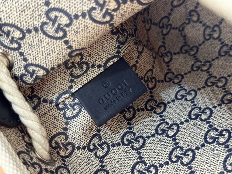 Gucci White and Navy Canvas crossbody — Top Quality Replica