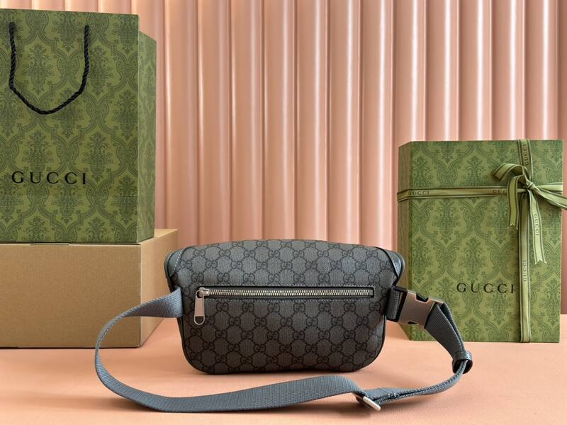 Gucci Black GG Supreme crossbody — Top Quality Replica