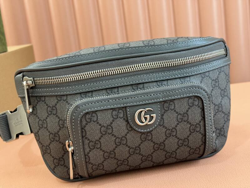 Gucci Black GG Supreme crossbody — Top Quality Replica