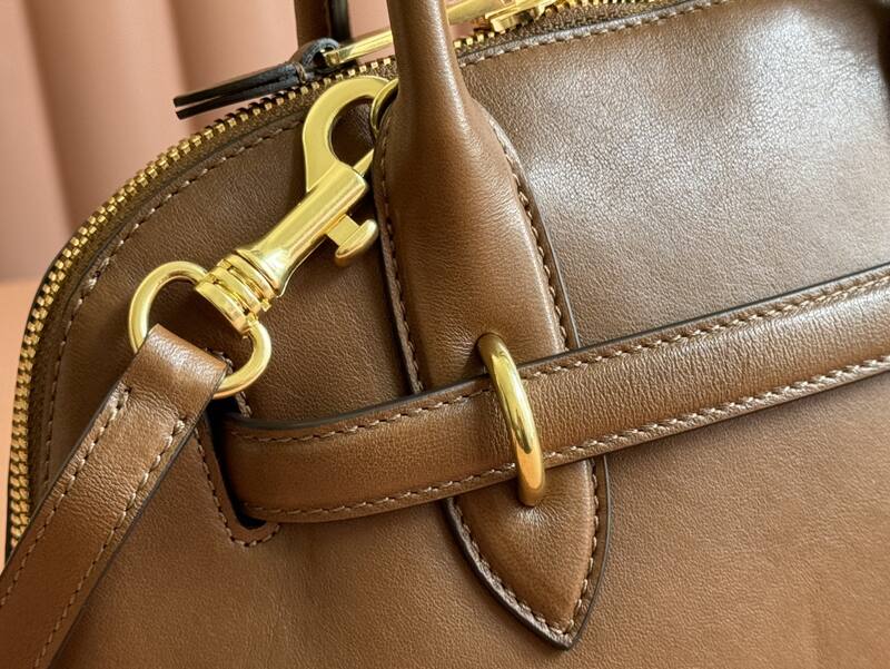 Miu Miu Brown 25x18x10cm shoulder bag — Top Quality Replica