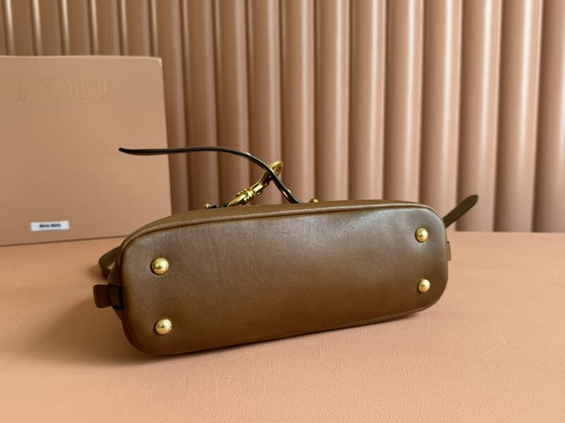Miu Miu Brown 25x18x10cm shoulder bag — Top Quality Replica