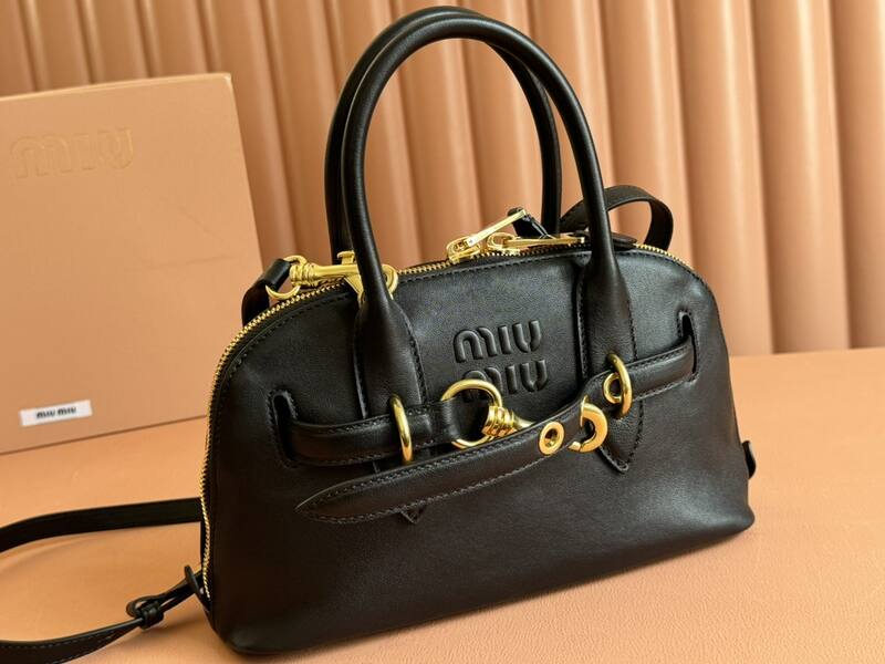 Miu Miu Black 25x18x10cm shoulder bag — AAA Quality Replica
