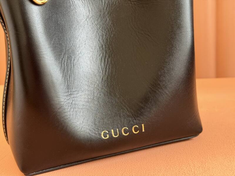 Gucci Black leather crossbody — Top Quality Replica