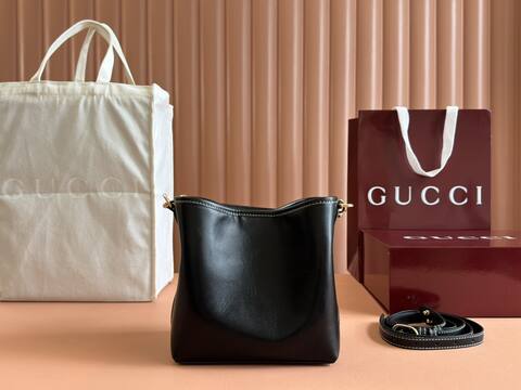 Gucci Black leather crossbody Top Quality Replica