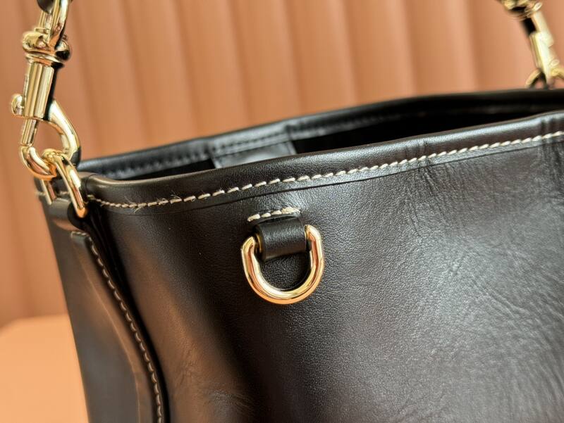 Gucci Black leather crossbody — Top Quality Replica