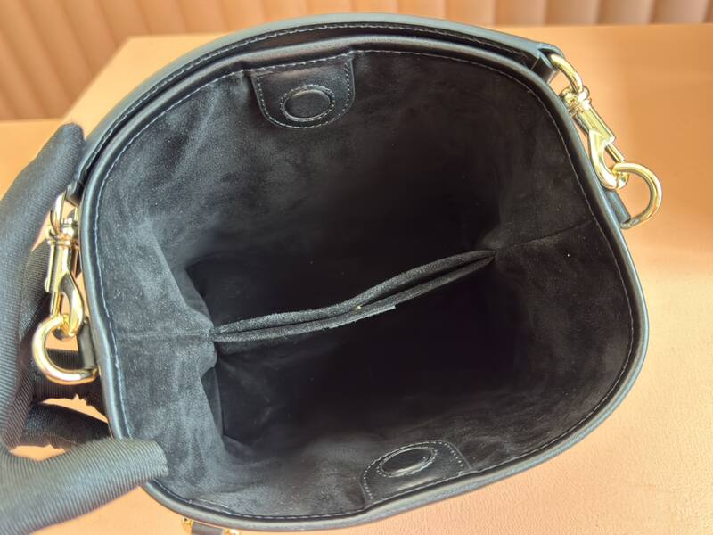 Gucci Black leather crossbody — Top Quality Replica