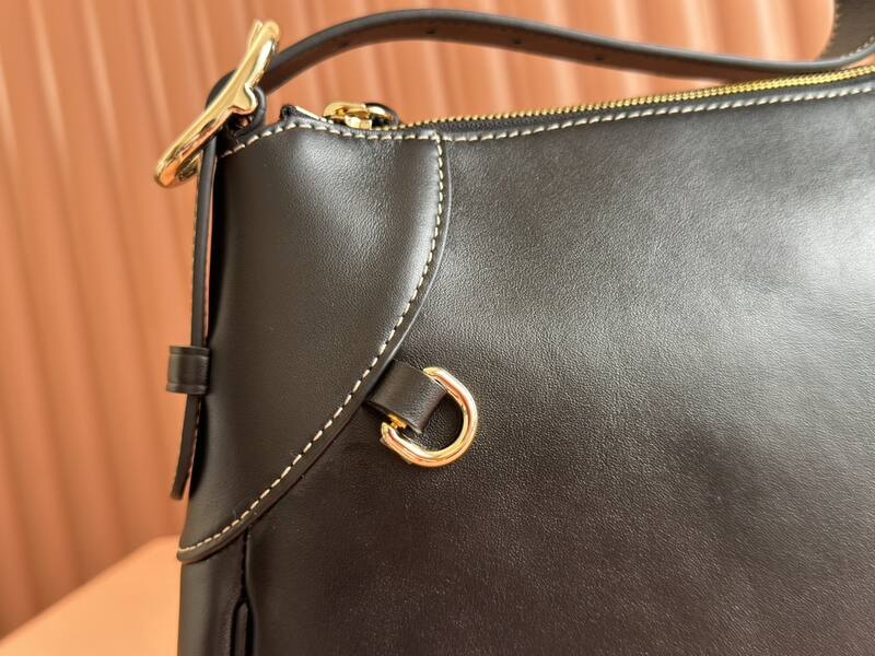 Gucci Black leather shoulder — 1:1 Replica