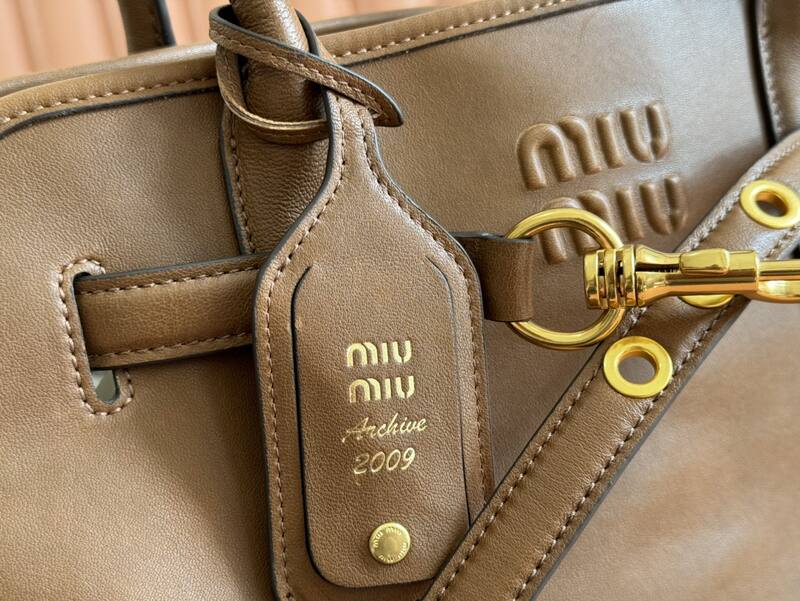 Miu Miu Brown shoulder bag — Premium Replica