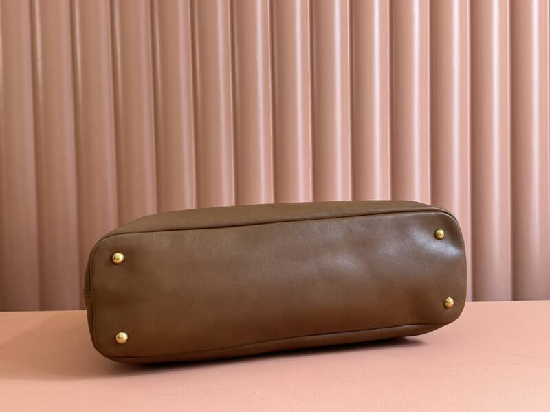 Miu Miu Brown shoulder bag — Premium Replica