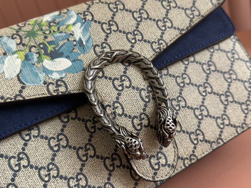 Gucci Dionysus 400249 GG Supreme Monogram with blue floral print 28 18 shoulder — 1:1 Replica