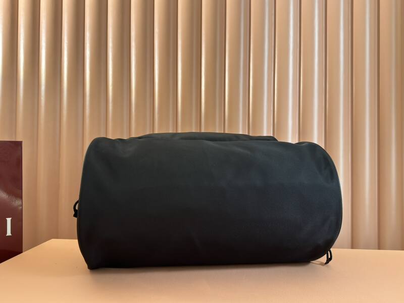 Gucci Black Medium travel — 1:1 Replica