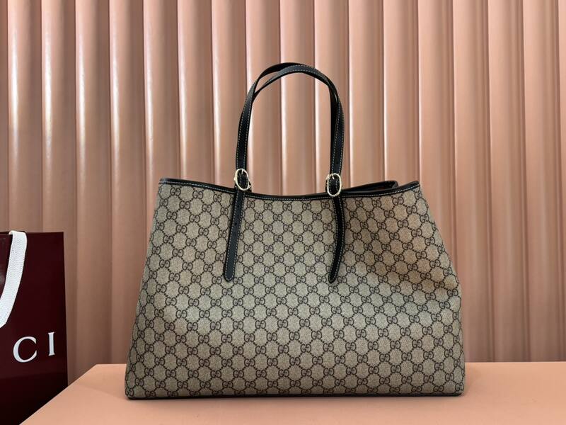 Gucci GG Emblem Beige GG canvas with black leather trim tote — Top Quality Replica