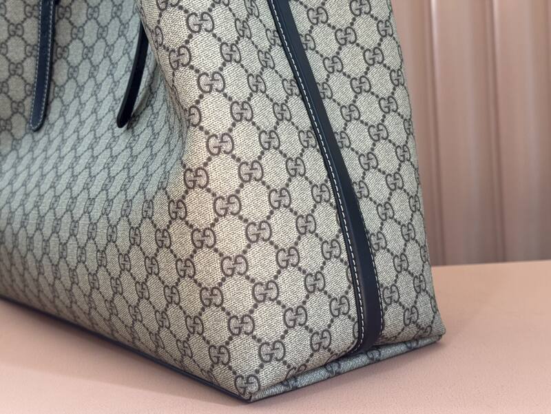 Gucci GG Emblem Beige GG canvas with black leather trim tote — Top Quality Replica