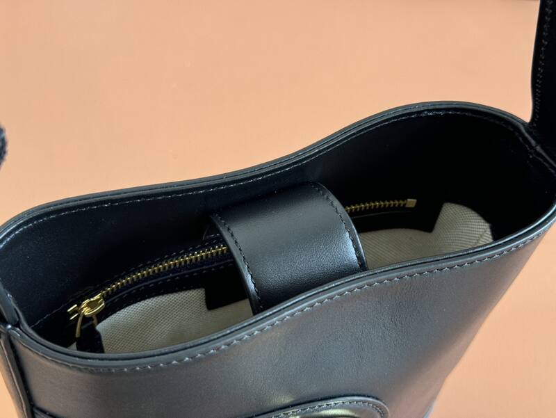 Gucci Black mini crossbody — Premium Replica