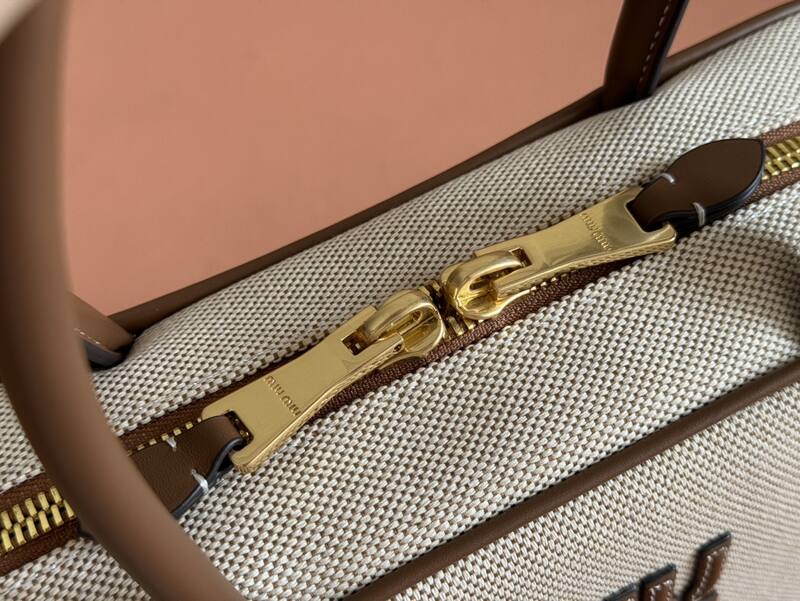 Miu Miu Brown shoulder bag — Top Quality Replica