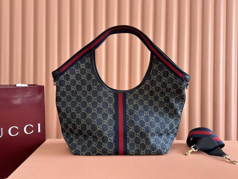 Gucci Giglio GG Supreme canvas with blue and red Web shoulder — 1:1 Replica