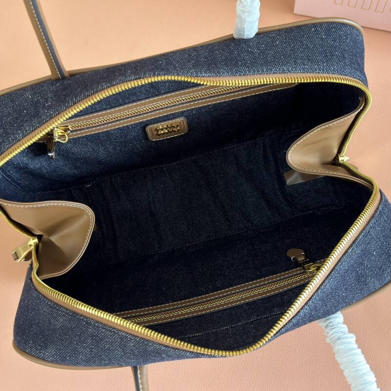 Miu Miu Brown 34x23x12cm shoulder bag — AAA Quality Replica