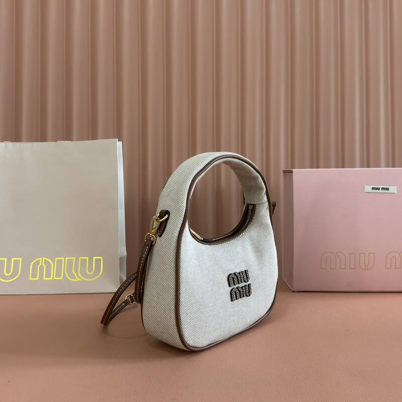 Miu Miu Brown 25x18x10cm shoulder bag — AAA Quality Replica