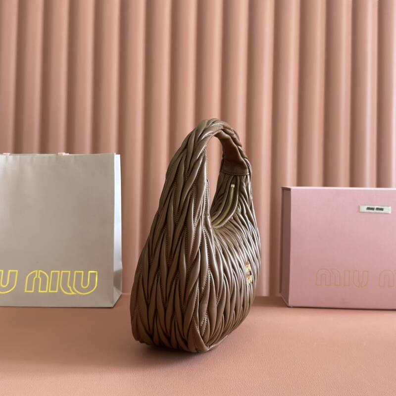 Miu Miu Wander Matelasse Hobo Brown Matelasse Leather 29x24x10cm shoulder — 1:1 Replica