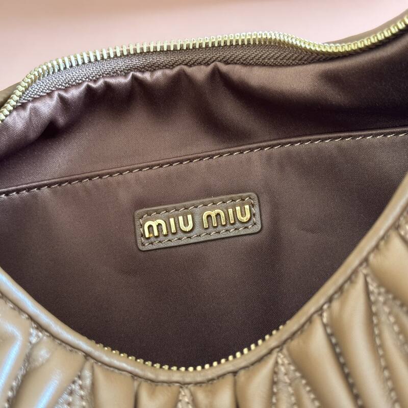 Miu Miu Wander Matelasse Hobo Brown Matelasse Leather 29x24x10cm shoulder — 1:1 Replica
