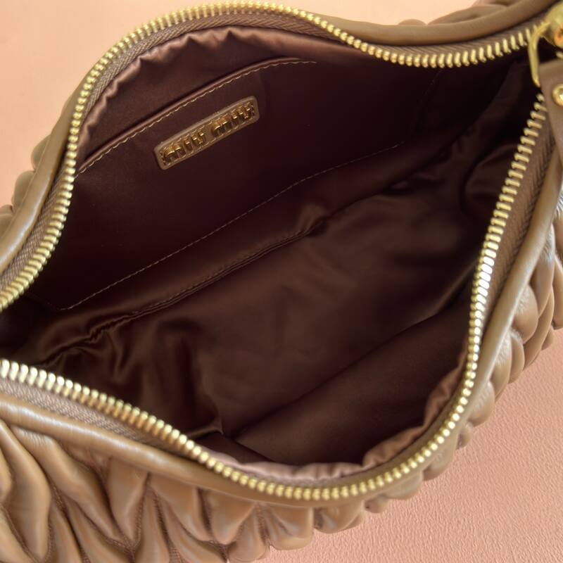 Miu Miu Wander Matelasse Hobo Brown Matelasse Leather 29x24x10cm shoulder — 1:1 Replica