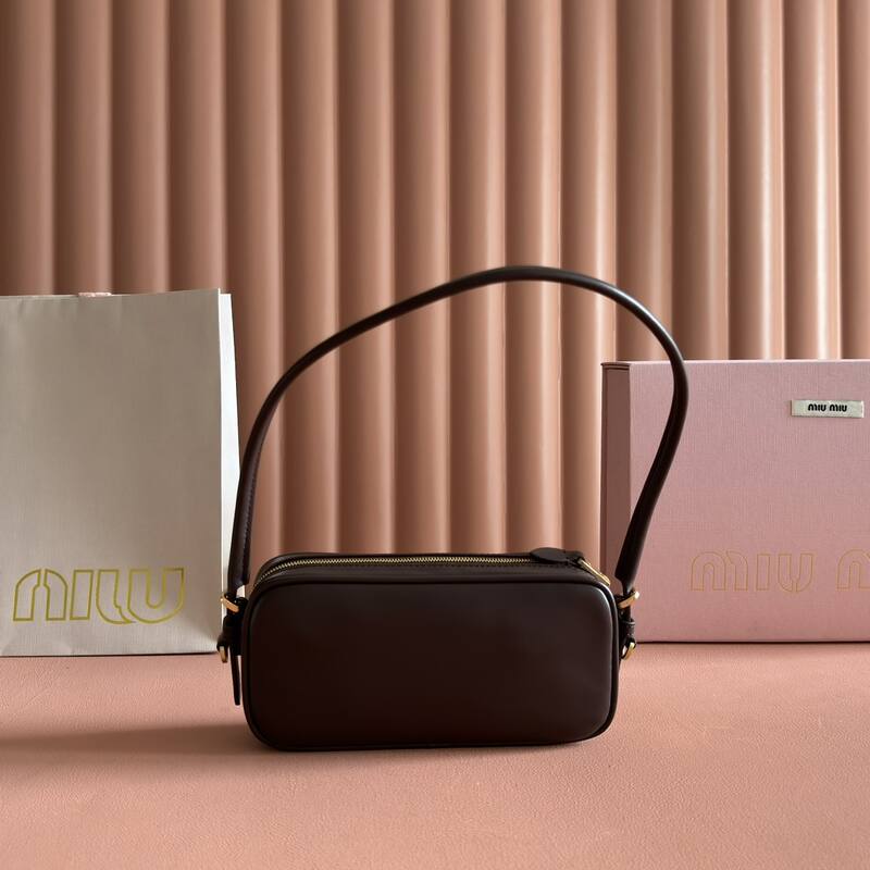 Miu Miu Brown 25x18x10cm shoulder bag — Premium Replica
