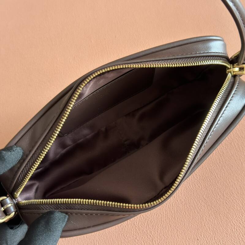 Miu Miu Brown 25x18x10cm shoulder bag — Premium Replica