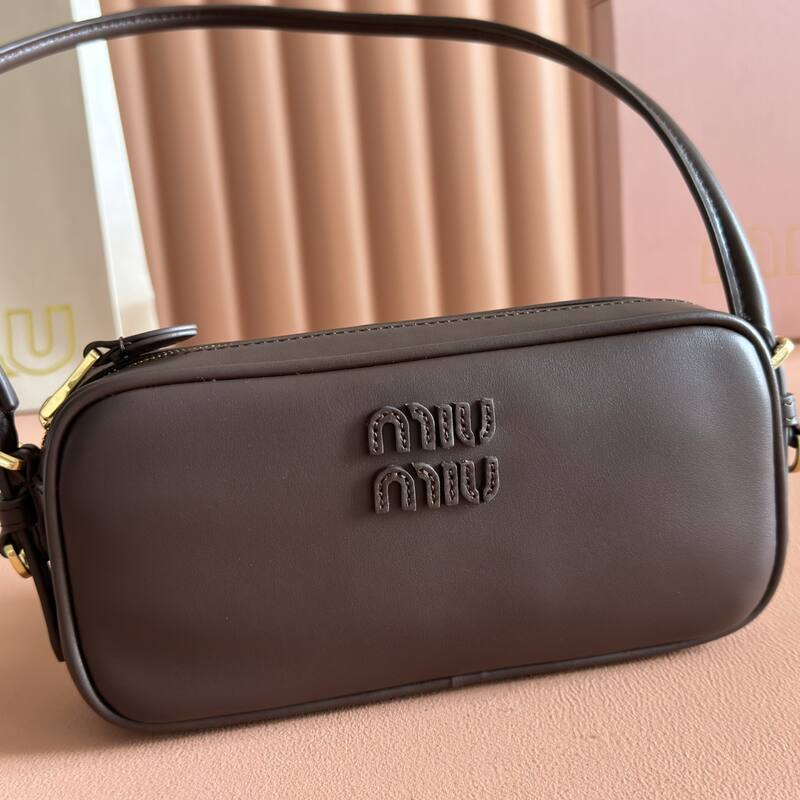 Miu Miu Brown 25x18x10cm shoulder bag — Premium Replica