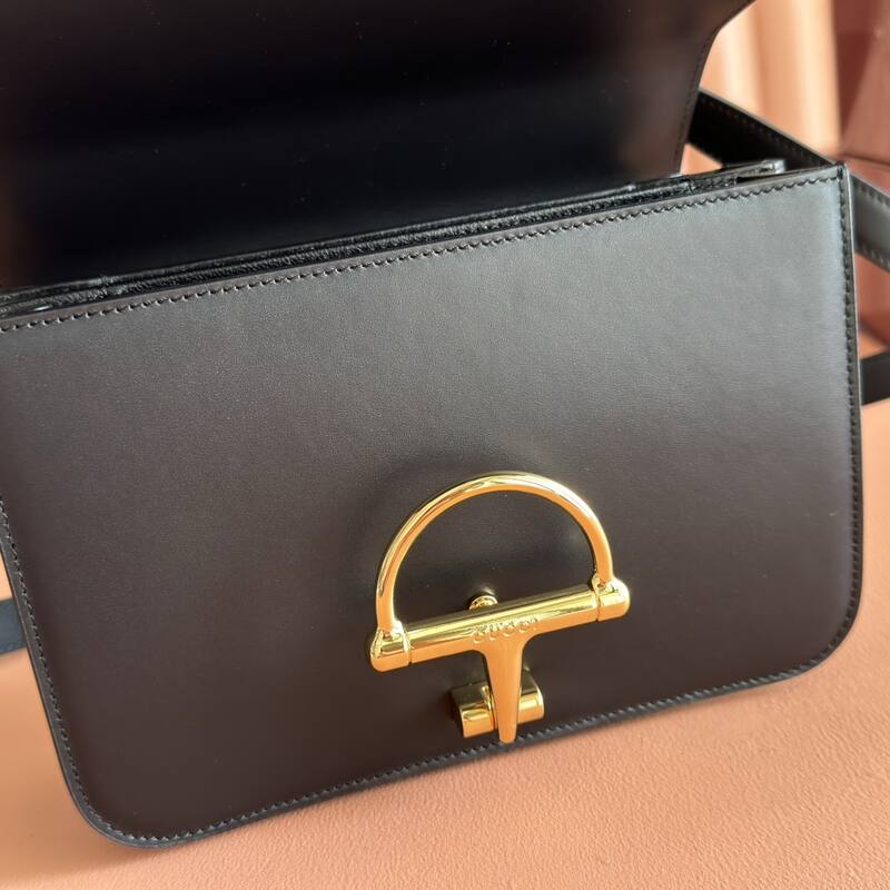 Gucci Siena Black shoulder — AAA Quality Replica