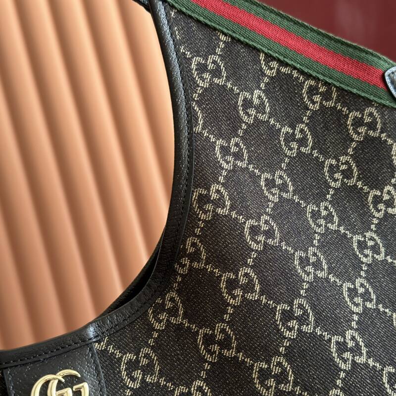 Gucci Giglio GG Supreme Monogram Brown shoulder — Premium Replica