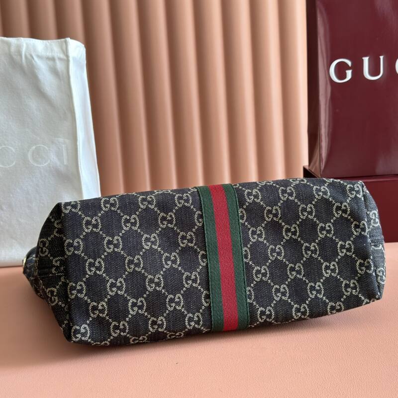 Gucci Giglio GG Supreme Monogram Brown shoulder — Premium Replica
