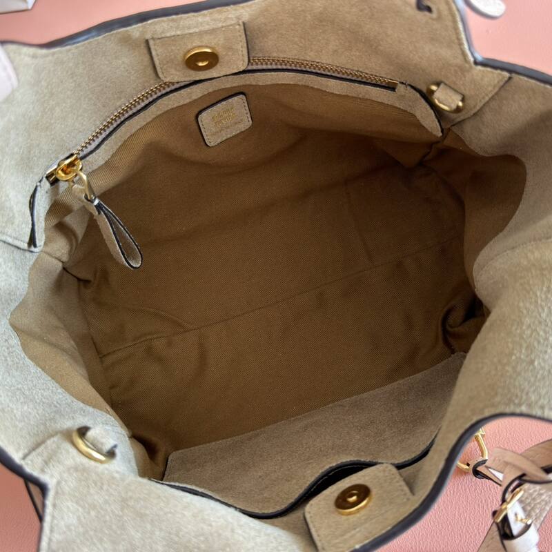 Miu Miu Beige 25x18x10cm shoulder bag — 1:1 Replica