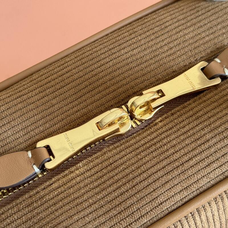Miu Miu Brown shoulder bag — 1:1 Replica