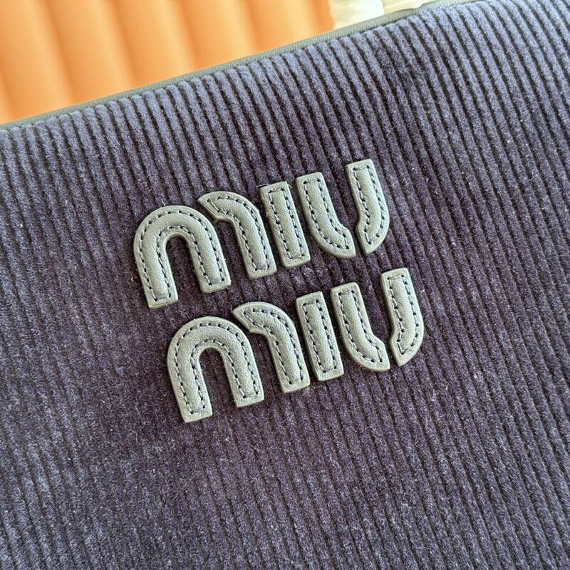 Miu Miu Black shoulder bag — AAA Quality Replica