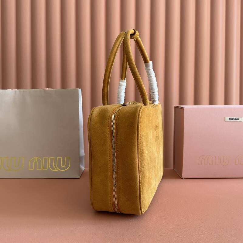Miu Miu shoulder bag — Premium Replica