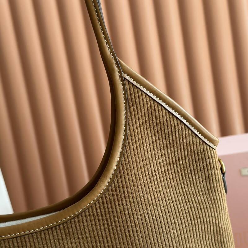 Miu Miu Brown shoulder bag — 1:1 Replica