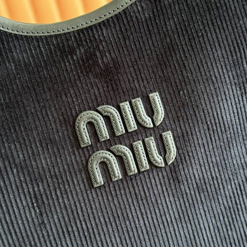 Miu Miu Black shoulder bag — Top Quality Replica