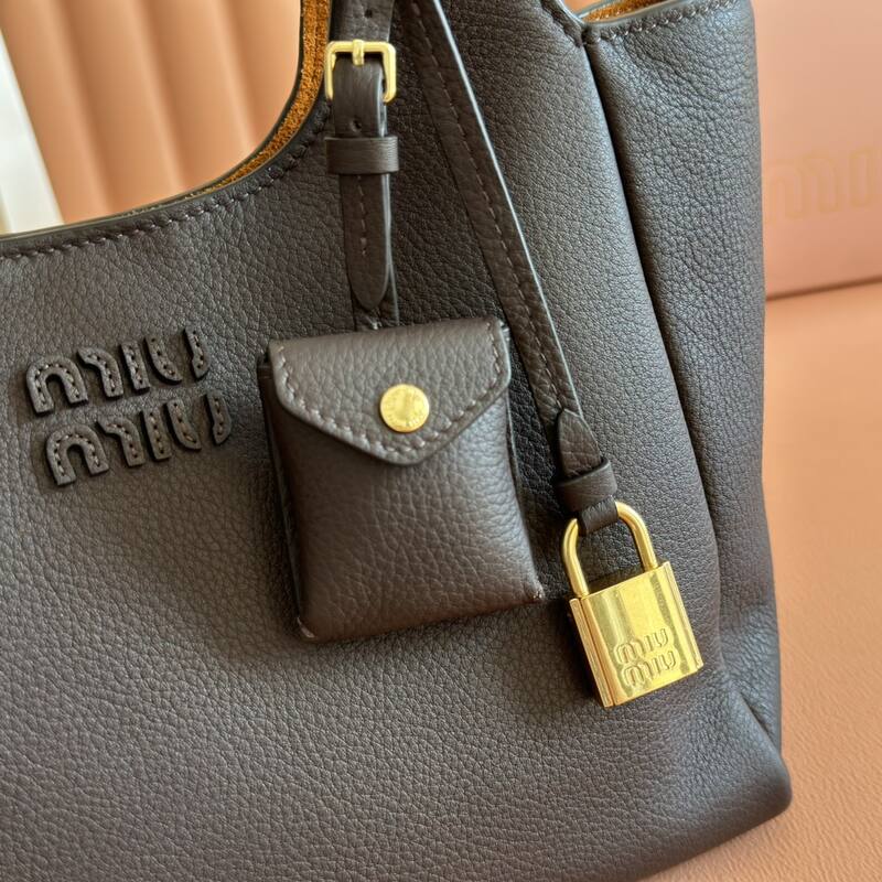 Miu Miu Brown 25x18x10cm shoulder bag — Top Quality Replica